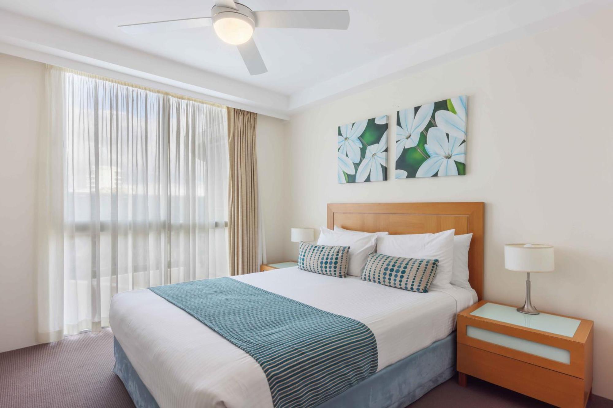 Aqua Vista Resort Maroochydore Phòng bức ảnh